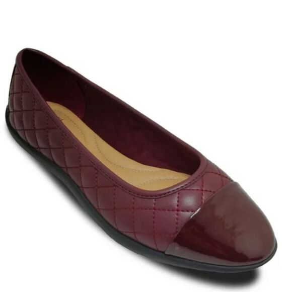 BRAND NEW TIME&TRU WOMEN'S QUILTED BALLET FLATS - Picture 1 of 14